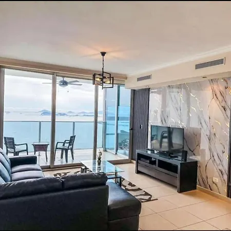 Hermoso Apartamento Con Vista Al Mar *